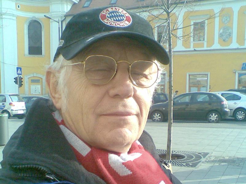 La 64 de ani a parcurs mii de kilometri pentru Bayern