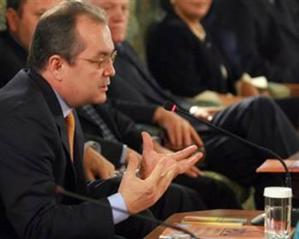 PSD vrea ca UBB să-i retragă lui Emil Boc titlul de profesor de drept constituţional 