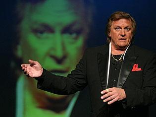Florin Piersic îl compară pe Adrian Păunescu cu Michael Jackson