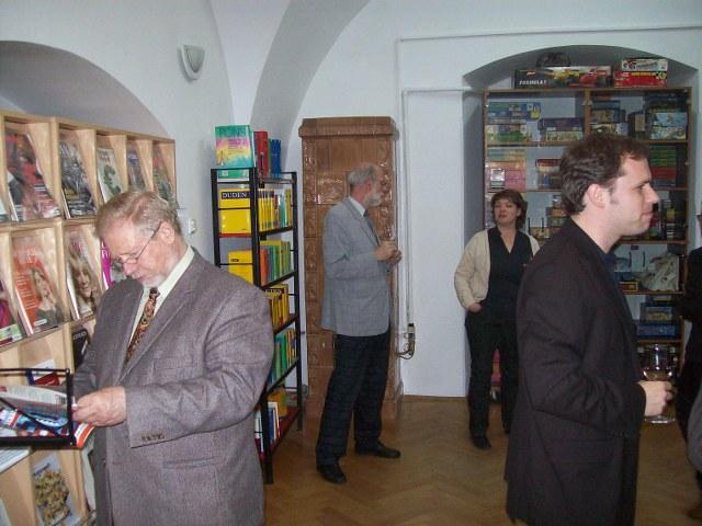 Ziua de Cluj | Biblioteca Centrului Cultural German din Cluj are de astăzi  statut de “sală de lectură germană”