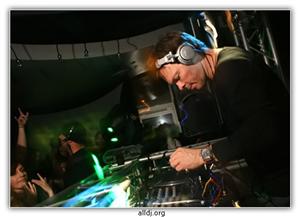 DJ-ul Pete Tong vine, până la urmă, la Cluj
