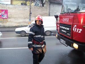 Incendiu la o casă de pe Calea Mănăştur; circulaţia spre Floreşti, îngreunată de la ora 15.30 FOTO