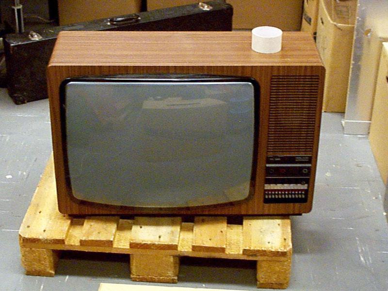 Invazia LCD-urilor şi a plasmelor duce la dispariţia televizoarele clasice, la Cluj