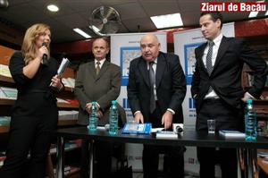 Preparatorul universitar Andrei Hrebenciuc îşi lansează mâine volumul despre criză la Cluj