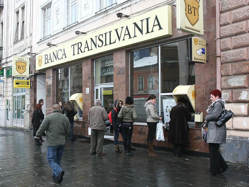 Banca Transilvania şi-a deschis 20 de unităţi într-un an