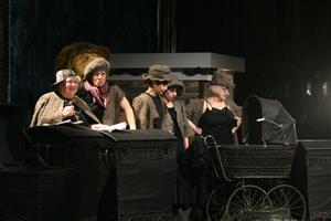 Bună dispoziţie la “Pyramus and Thisbe 4 you”, în cadrul Festivalului Interferenţe