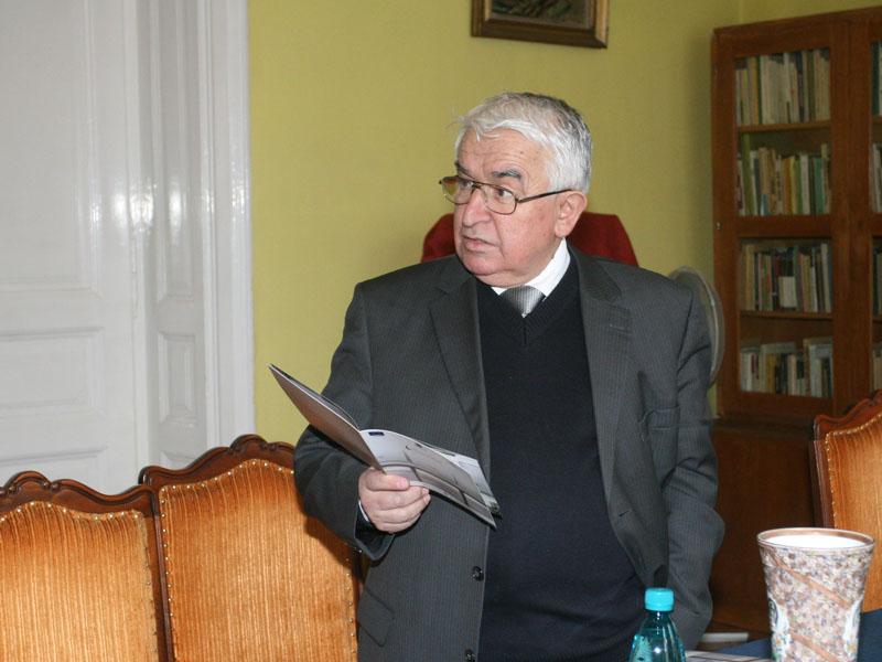 Arhiva de folclor trece pe digital