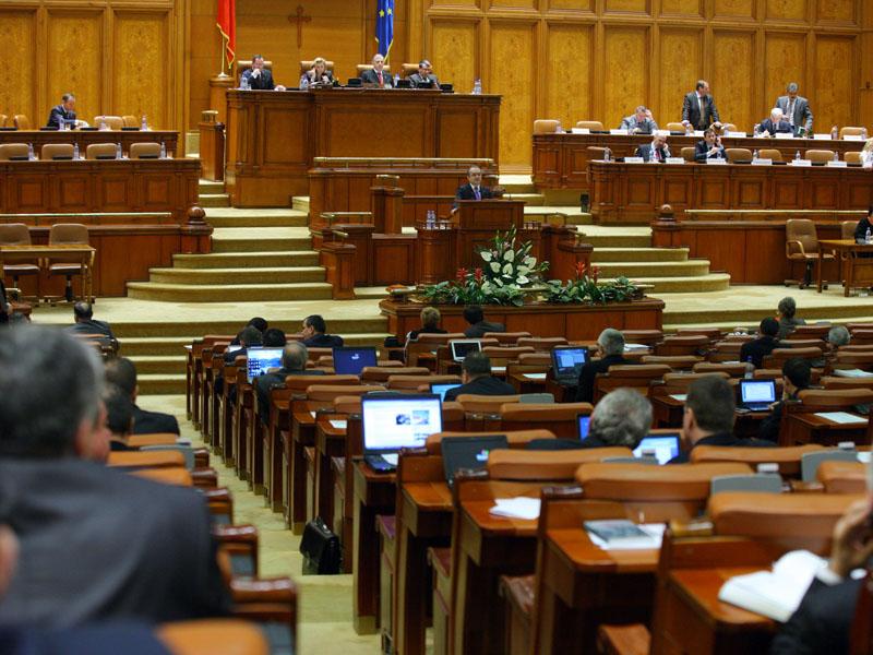 Moţiunea în care n-au crezut nici iniţiatorii
