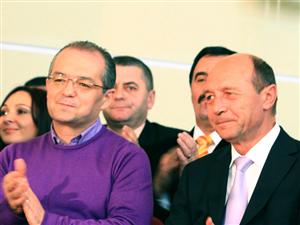 Băsescu îl trimite pe Boc la judecata posterităţii