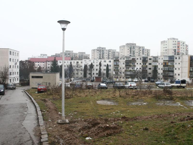 Primăria “atacă” încă două parkinguri