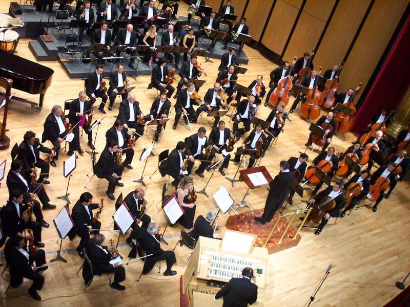 Azi în Cluj: Mărgineanu, teatru şi Brahms