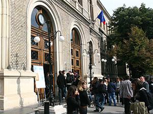 Bocşan atacă şi el legea educaţiei
