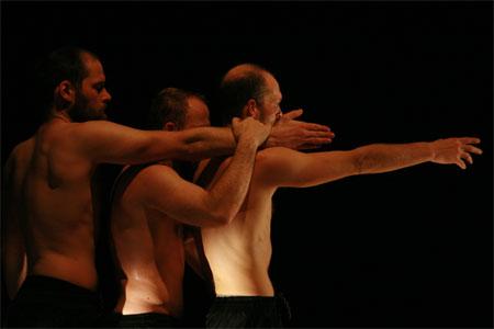 Spectacole şi cursuri de dans contemporan la Fabrica de Pensule