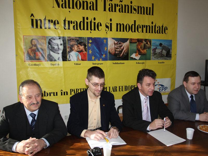 Reunificarea PNŢCD-ului începe de la Cluj