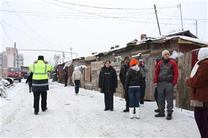 Protest pe străzi împotriva mutării romilor de pe Coastei lângă groapa de gunoi