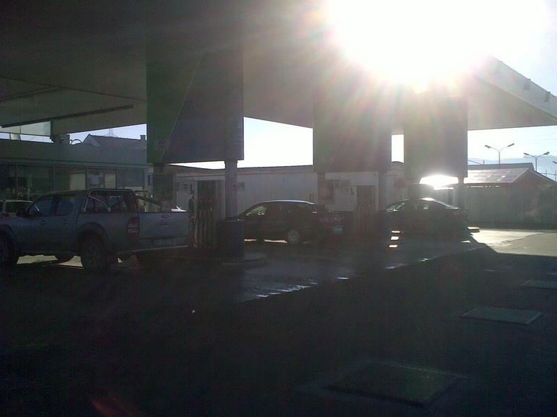Fiscul verifică scumpirile carburanţilor, la cererea premierului Boc