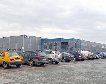 Cota de piaţă a Nokia, ca volum al dispozitivelor mobile vândute, în scădere cu 2% în 2010
