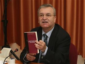 Vasile Puşcaş: “România va absorbi greu banii europeni după 2014”