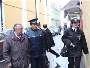 Poliţiştii locali încep “vânătoarea” clujenilor fără acte