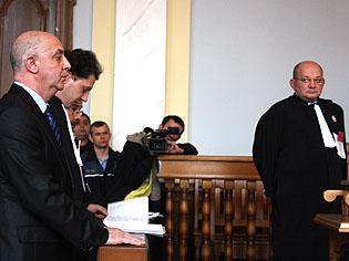 Avocaţii lui Anghel acuză procurorii DNA Cluj de abuzuri