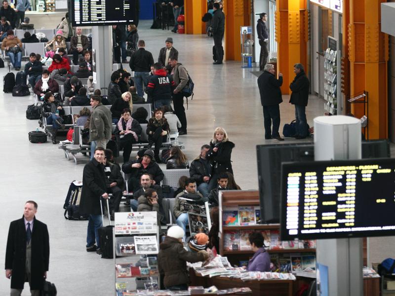 Ceaţa a dat iar peste cap programul zborurilor înspre şi dinspre Cluj
