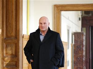 Paszkany, în dispută cu asociaţii din Polus Real Estate        