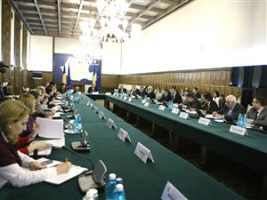 Noua tactică a lui Ponta: laudă miniştrii UDMR