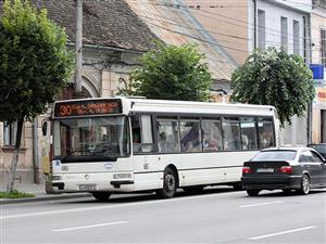 NEWS ALERT Elev de 16 ani lovit de autobuz
