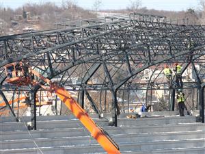 GALERIE FOTO Clujul ecologic: panouri solare pe “Cluj Arena”, iarbă pe clădiri