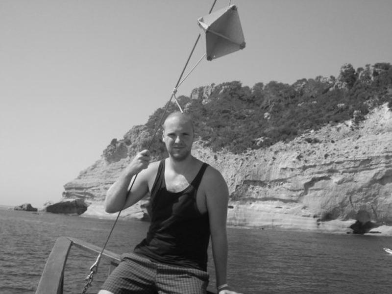 Silvăşan, între actorie, U2 şi Facebook