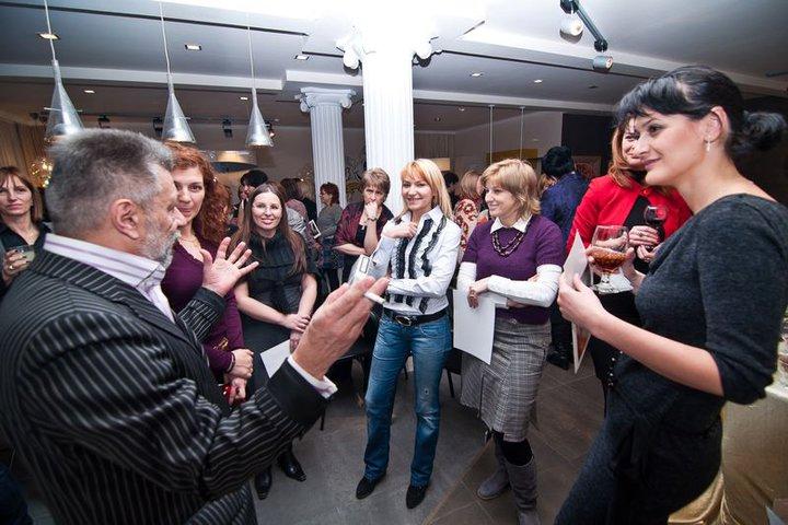 GALERIE FOTO Artă şi afaceri la Morphoza