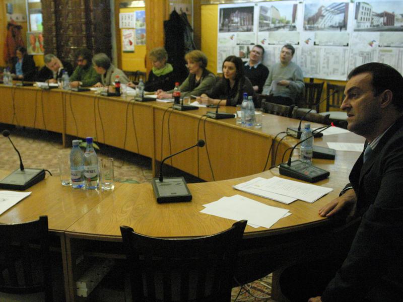 Proiect de spital în clădirea Romtelecom din centru, respins din cauza traficului