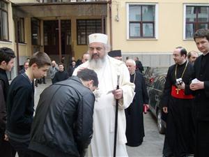 Mitropolitul se alege între ÎPS Andrei şi PS Irineu. PF Daniel, pentru ZIUA de CLUJ: Voi propune Sinodului să nu mai adauge candidaţi