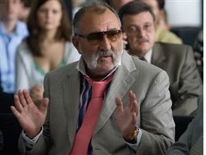 Cum a făcut Ioan Rus anticameră la Ţiriac