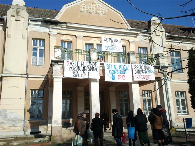 Sătenii din Mociu s-au revoltat: 