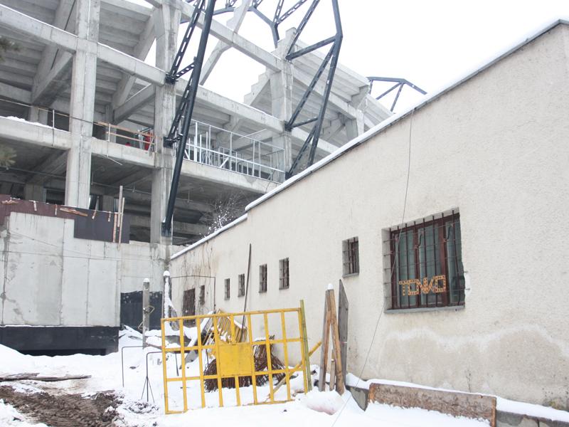 Primăria demolează clădirea Tenko de lângă stadion