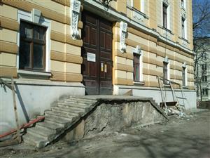 Reabilitarea clădirii Teatrului e blocată de 4 ani; doar 10% din lucrări au fost realizate