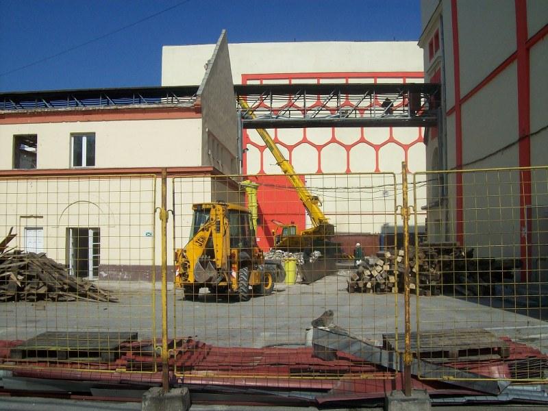 A început demolarea fabricii de bere Ursus. Vezi cum arată lucrările GALERIE FOTO / VIDEO