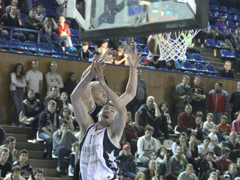 “U” Mobitelco BT s-a “încălzit” la Iaşi pentru duelul cu Steaua
