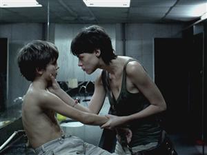 Premieră în România: film lansat simultan online şi la cinema