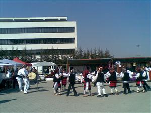 Muzică şi bunătăţi maramureşene, la mall VIDEO