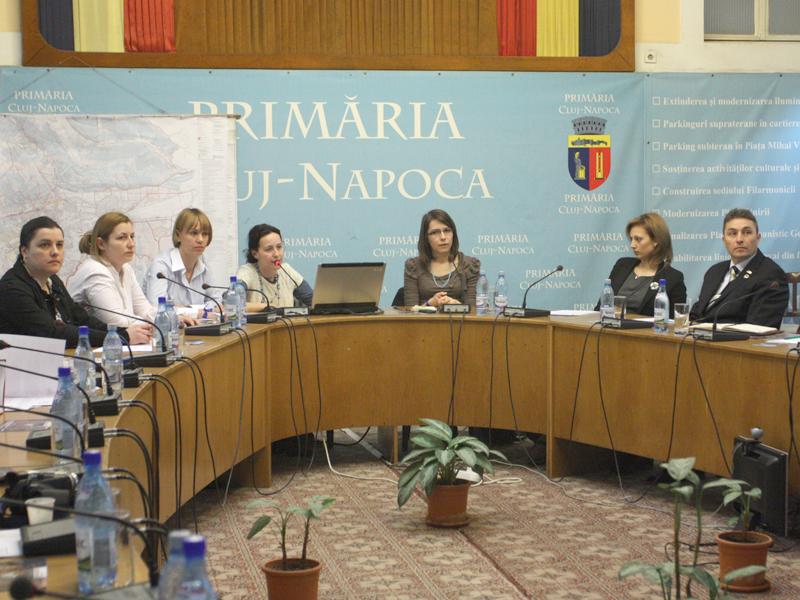 Familii din toată ţara se mută la Cluj pentru copiii lor autişti       