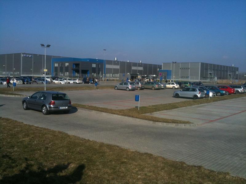Consiliul Judeţean Cluj cumpără drumurile care duc la Nokia