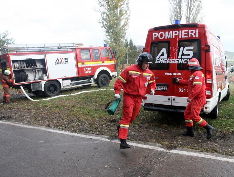 NEWS ALERT Autotren cu combustibil răsturnat în Căpuş. Circulaţia este blocată