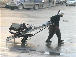 Centrele de colectare fier vechi, cartoane şi plastic, interzise în zona centrală