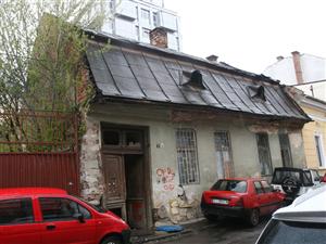 Planuri din Franţa pentru casa invadată de romi de pe Paul Chinezu
