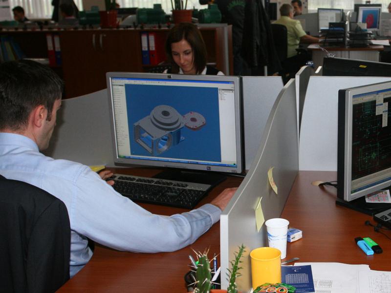 Şantierele Clujului: hale de producţie şi lucrări publice