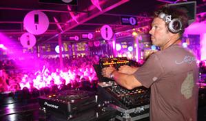Pete Tong vine la Cluj cu pretenţii de cinci stele