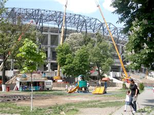 Parcul de copii de la stadion: nu dispare, doar se transformă