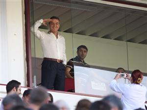 Olăroiu şi Becali, în conflict cu forţele de ordine din Gruia